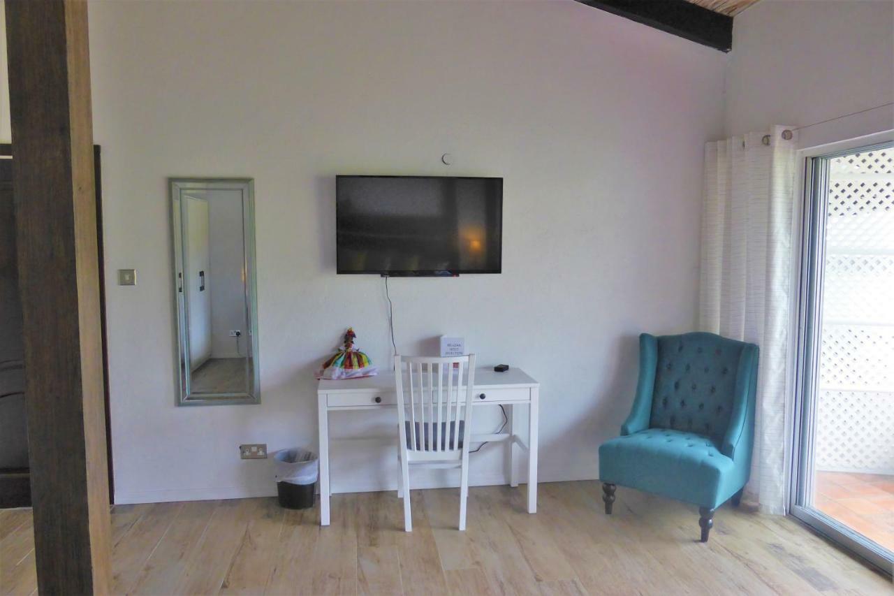 Marigot Palms Luxury Caribbean Apartment Suites Esterno foto